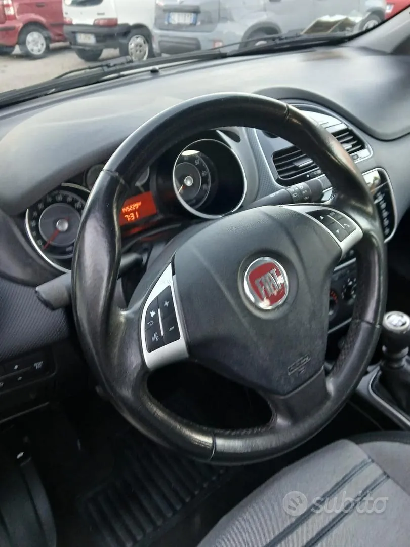 Fiat Punto Evo 2010 photo 3