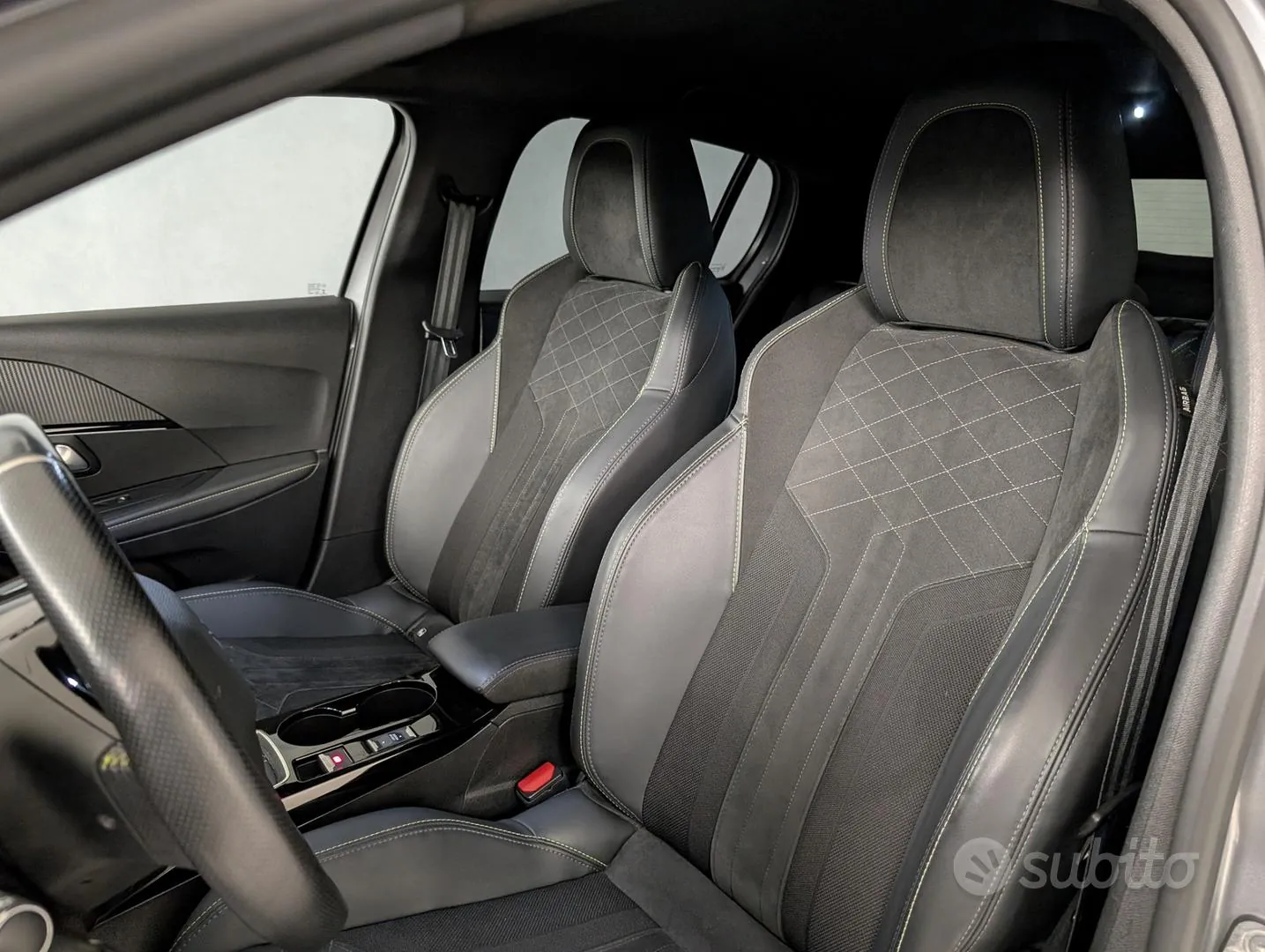 Peugeot 208 2024 photo 5