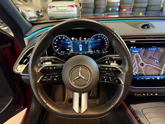 Mercedes-Benz E300 2024 photo 5