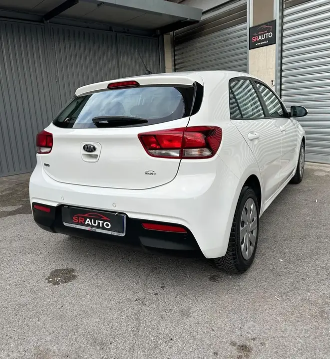 Kia Rio 2017 photo 5
