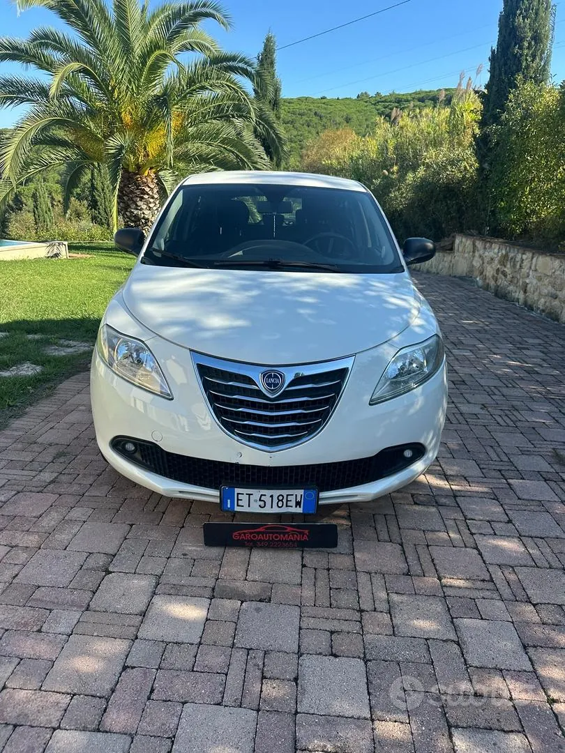 Lancia Ypsilon 2014 photo 3