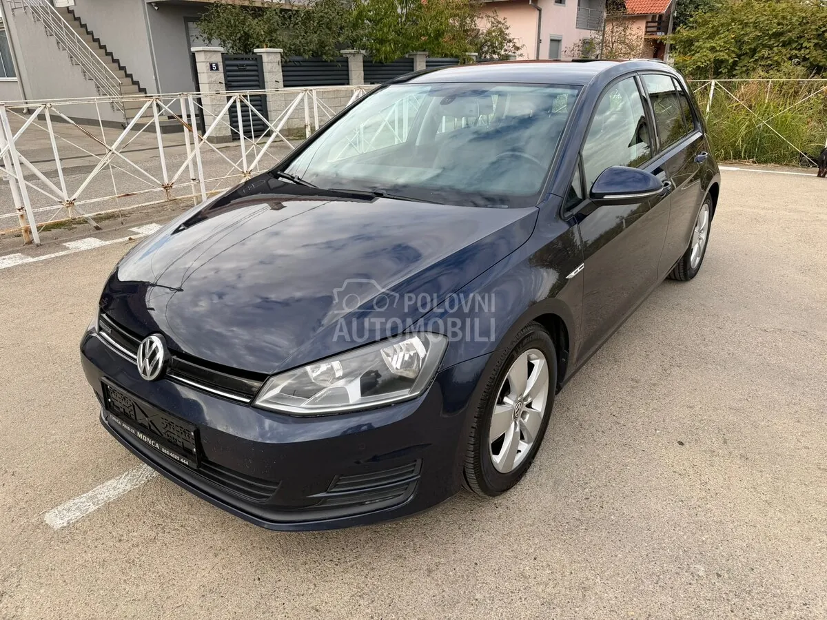Volkswagen Golf 2013 photo 2