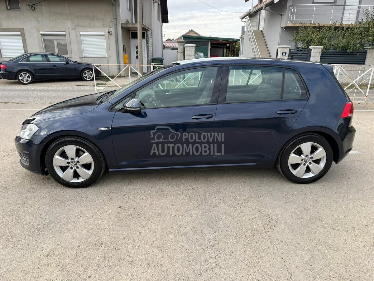 Volkswagen Golf 2013 photo 3