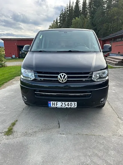 Volkswagen Multivan 2010 photo 3