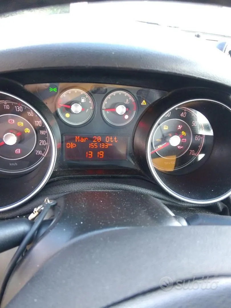 Fiat Punto Evo 2011 photo 2