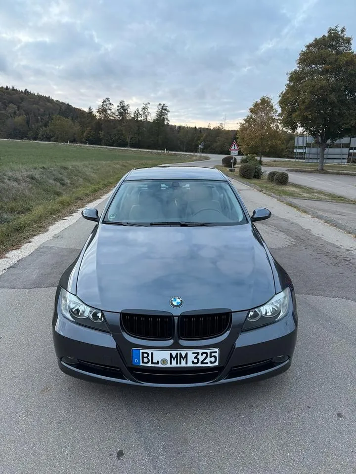 BMW 325I E90