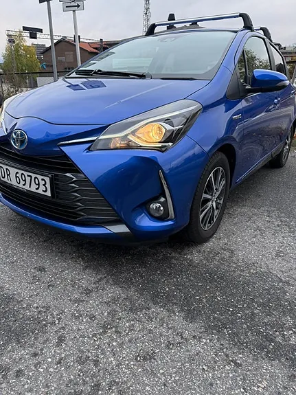 Toyota Yaris 2019 photo 2