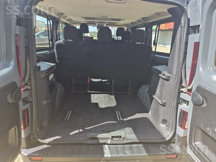 Renault Trafic 2023 photo 5