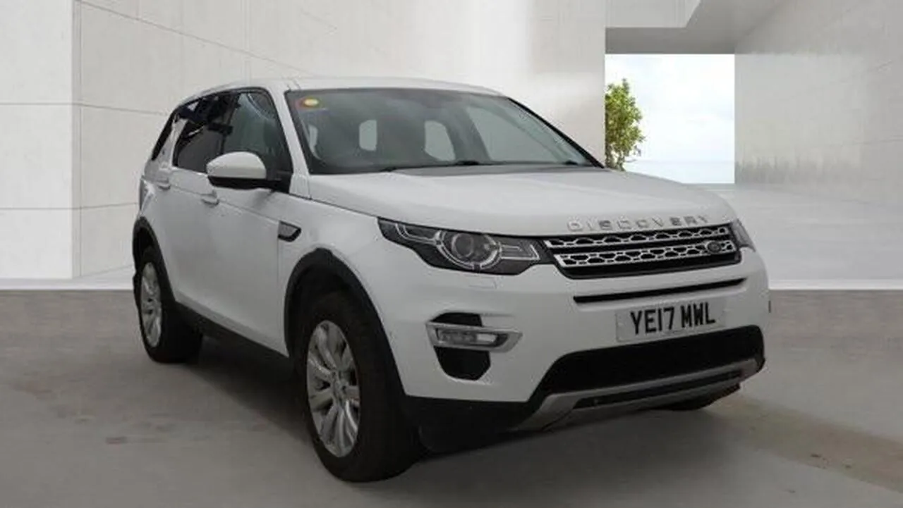 Land Rover Discovery Sport 2017 photo 3