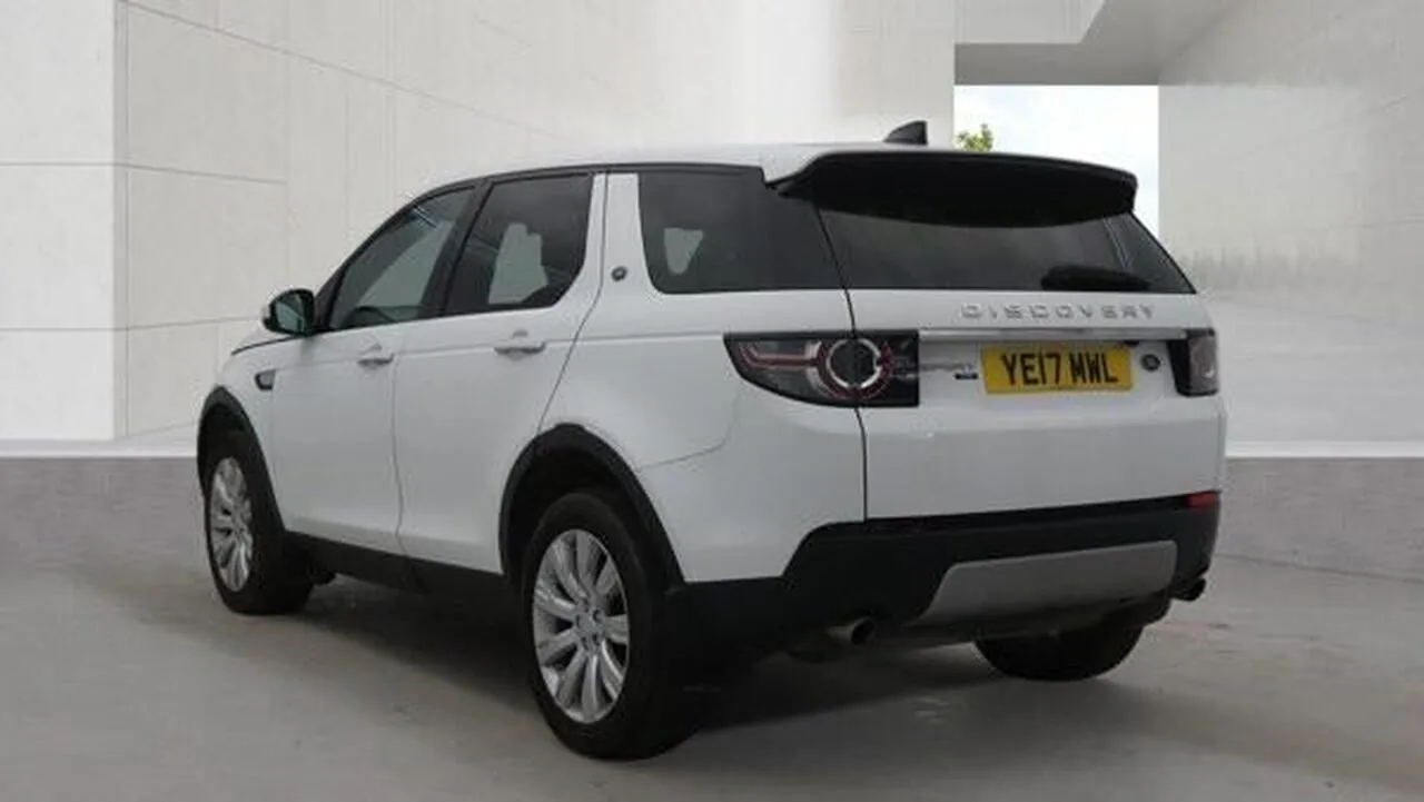 Land Rover Discovery Sport 2017 photo 5