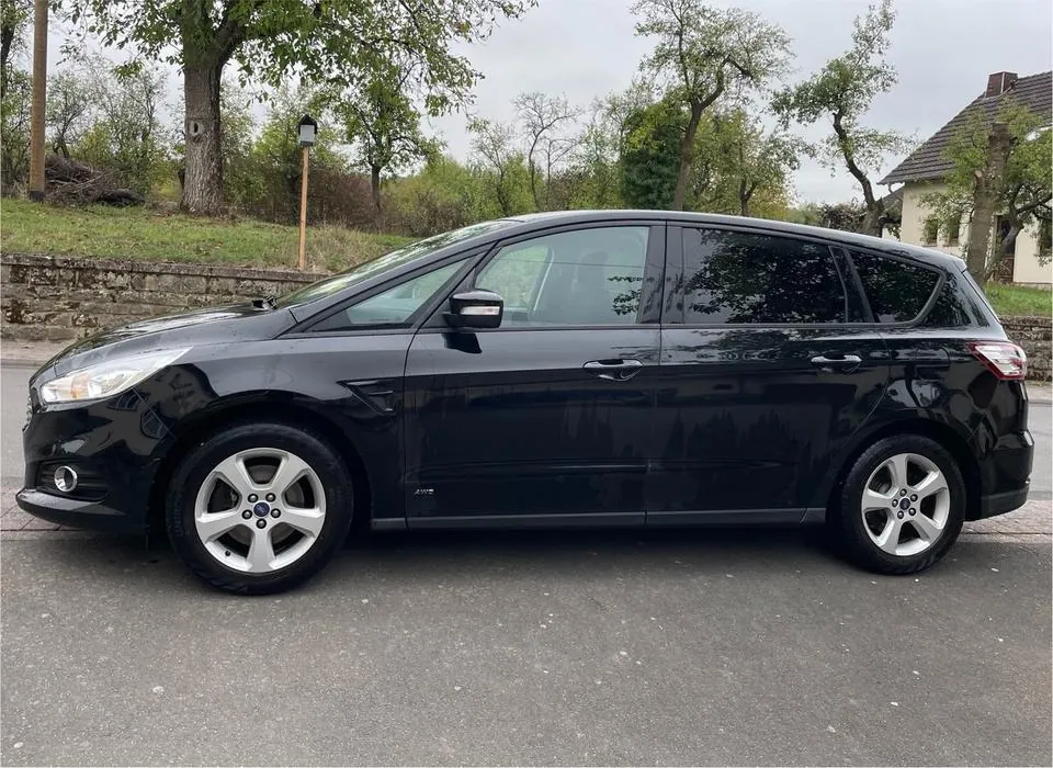 Ford S-Max