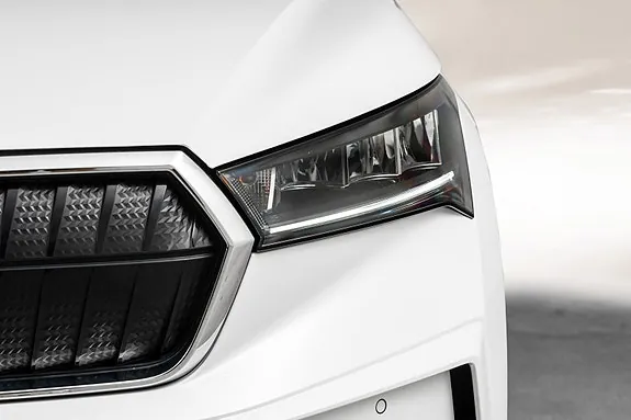Skoda Enyaq 2023 photo 5