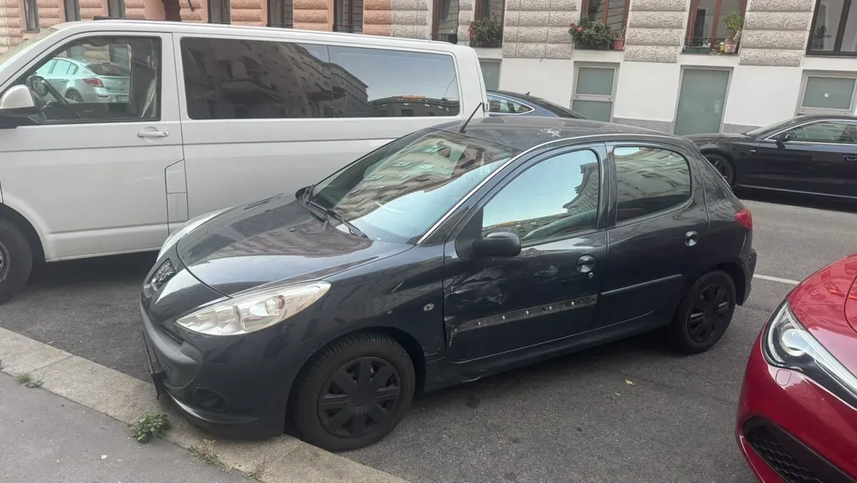 Peugeot 206