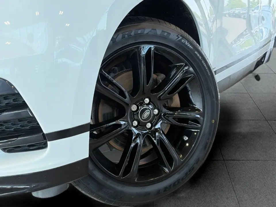 Land Rover Range Rover Velar 2020 photo 2