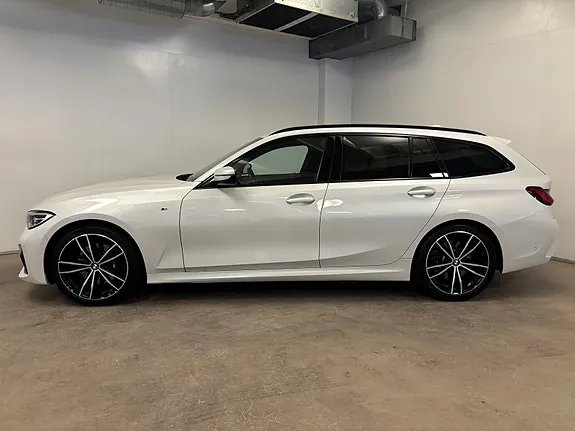 BMW 330I 2020 photo 3