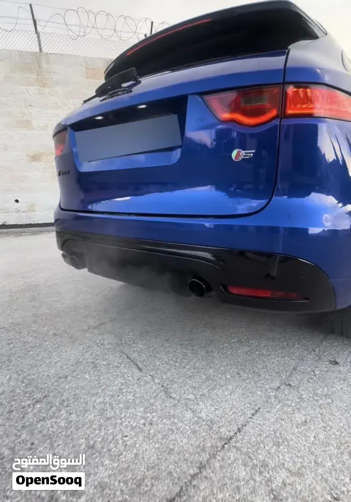 Jaguar F-Pace 2017 photo 4