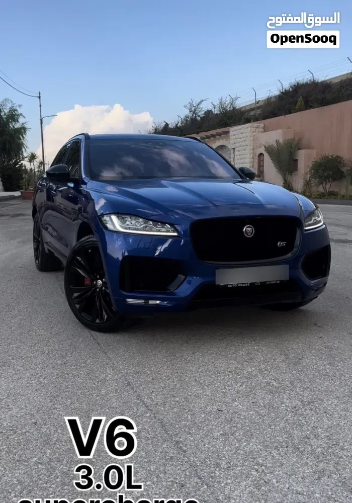 Jaguar F-Pace 2017 photo 2