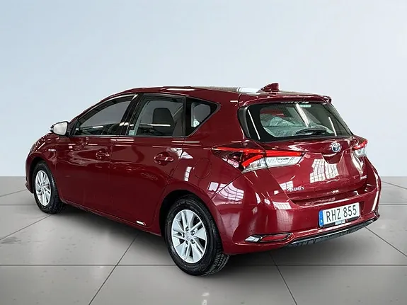 Toyota Auris 2018 photo 5