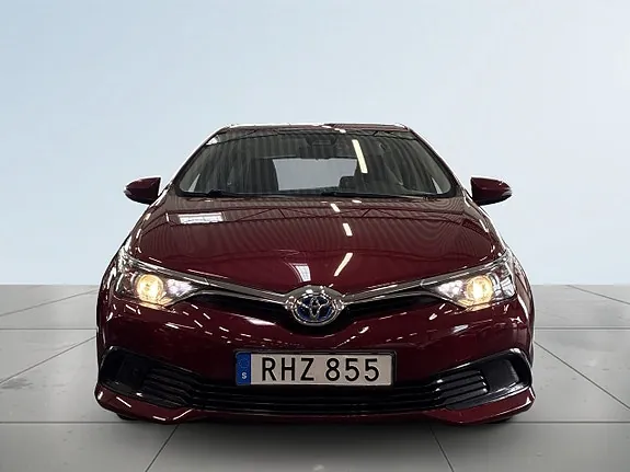 Toyota Auris 2018 photo 2