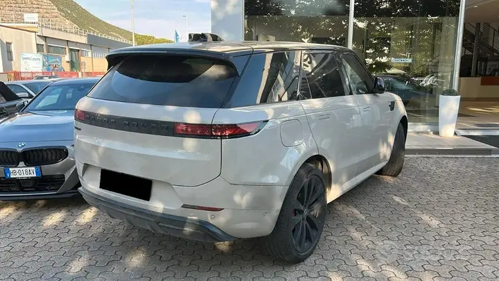 Land Rover Range Rover Sport 2024 photo 5