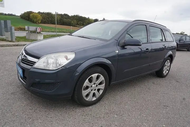 Opel Astra H 2008 photo 2
