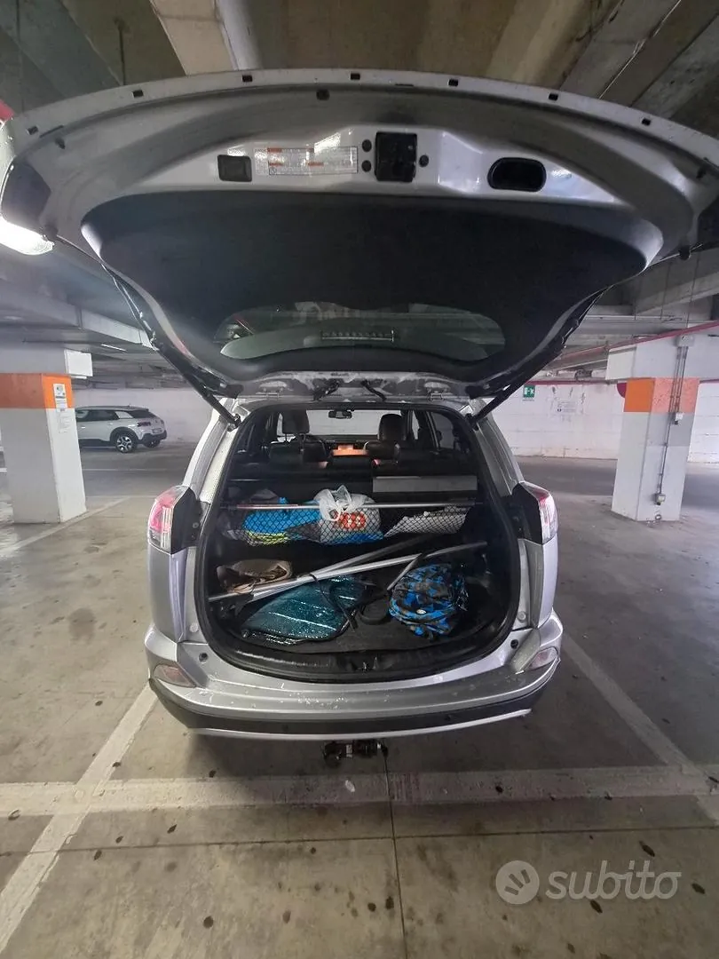 Toyota Rav4 2017 photo 4