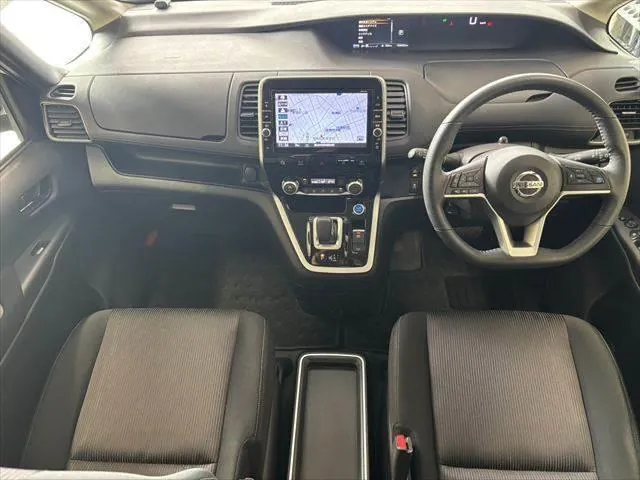 Nissan Serena 2018 photo 3