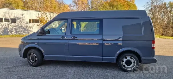Volkswagen T5 2010 photo 2