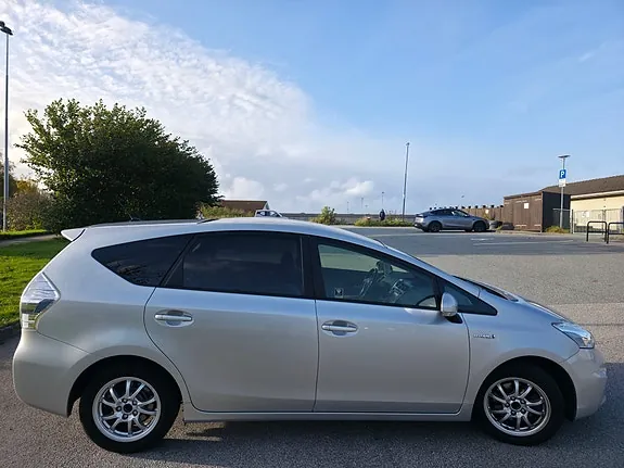 Toyota Prius 2013 photo 3