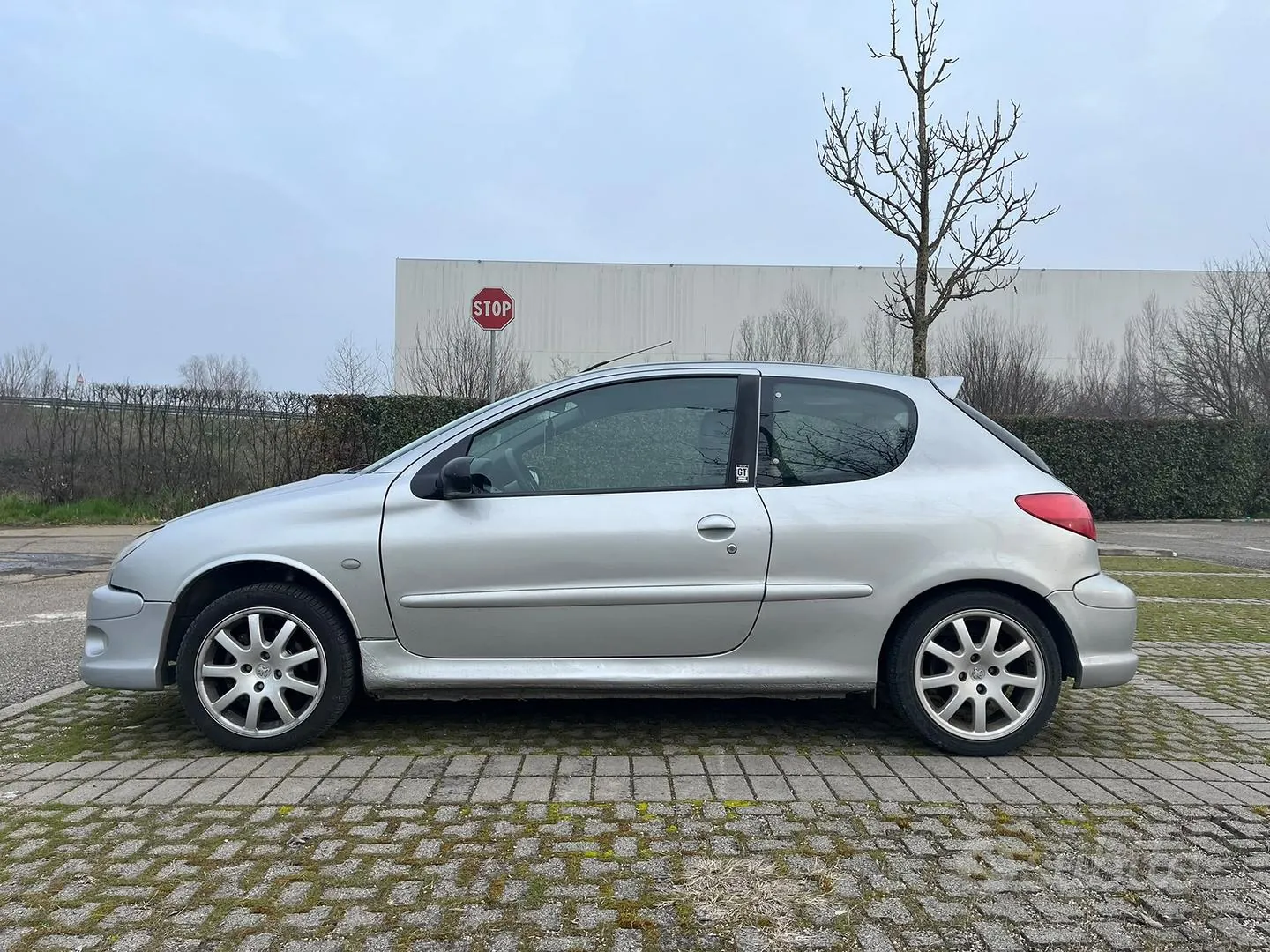 Peugeot 206 1999 photo 4