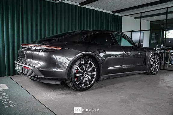 Porsche Taycan 2021 photo 3