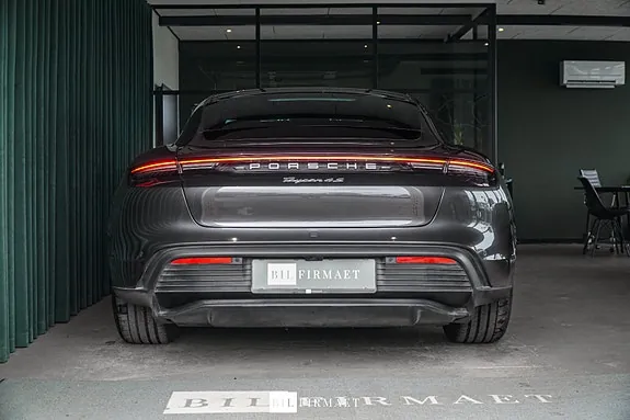 Porsche Taycan 2021 photo 4
