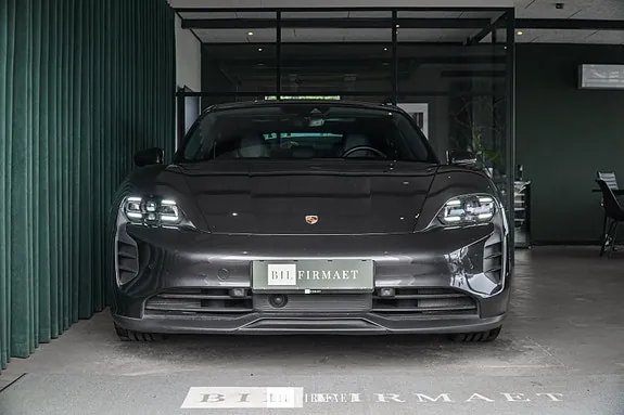 Porsche Taycan 2021 photo 2