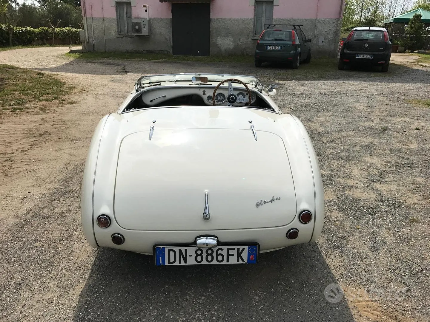 Austin Healey 100/4 1950 photo 4