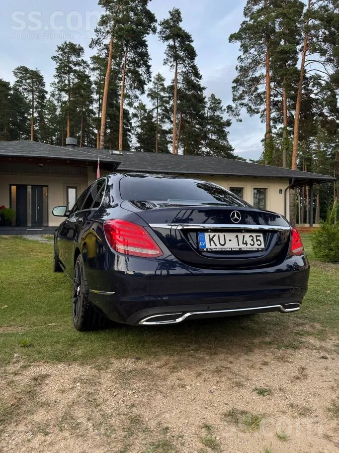 Mercedes-Benz C200 2018 photo 2