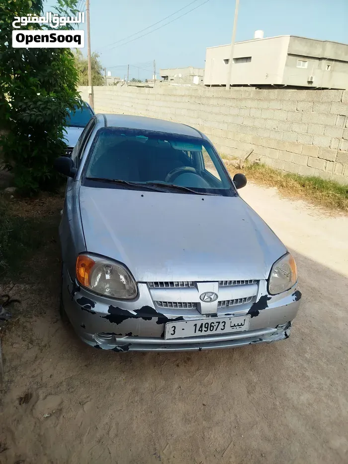 Hyundai Verna 2003 photo 2