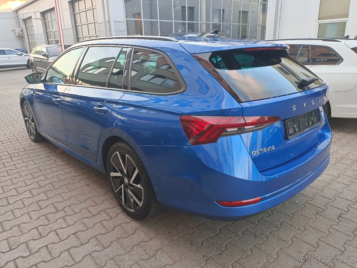 Skoda Octavia 2021 photo 3