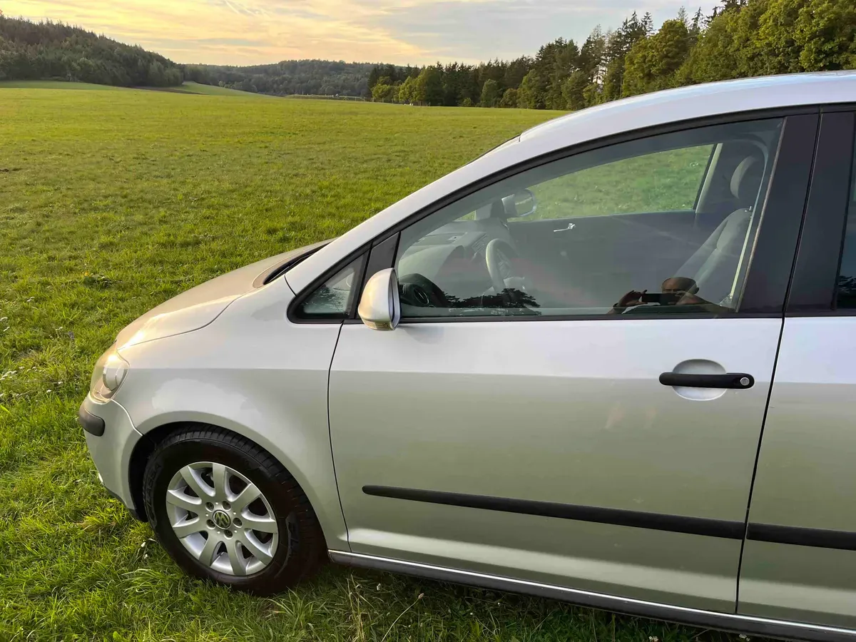 Volkswagen Golf 2005 photo 3