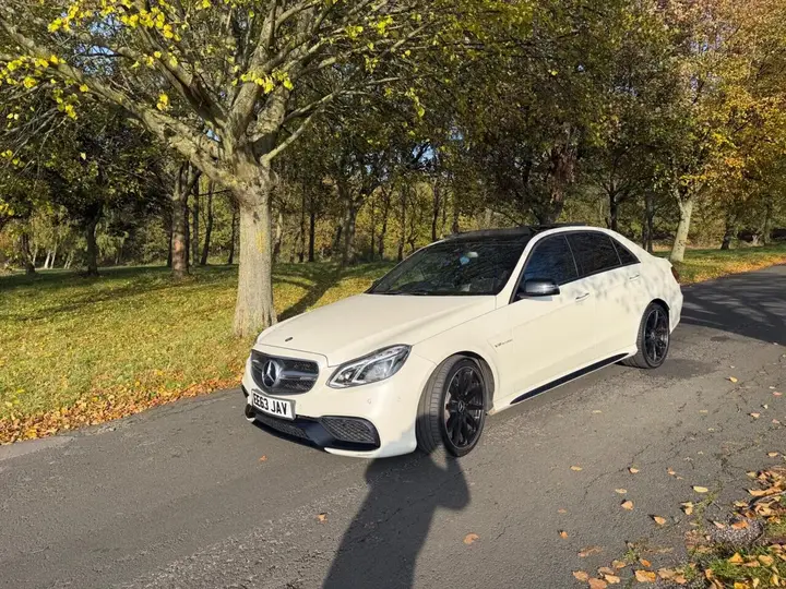 Mercedes-Benz E-Class 2015 photo 5