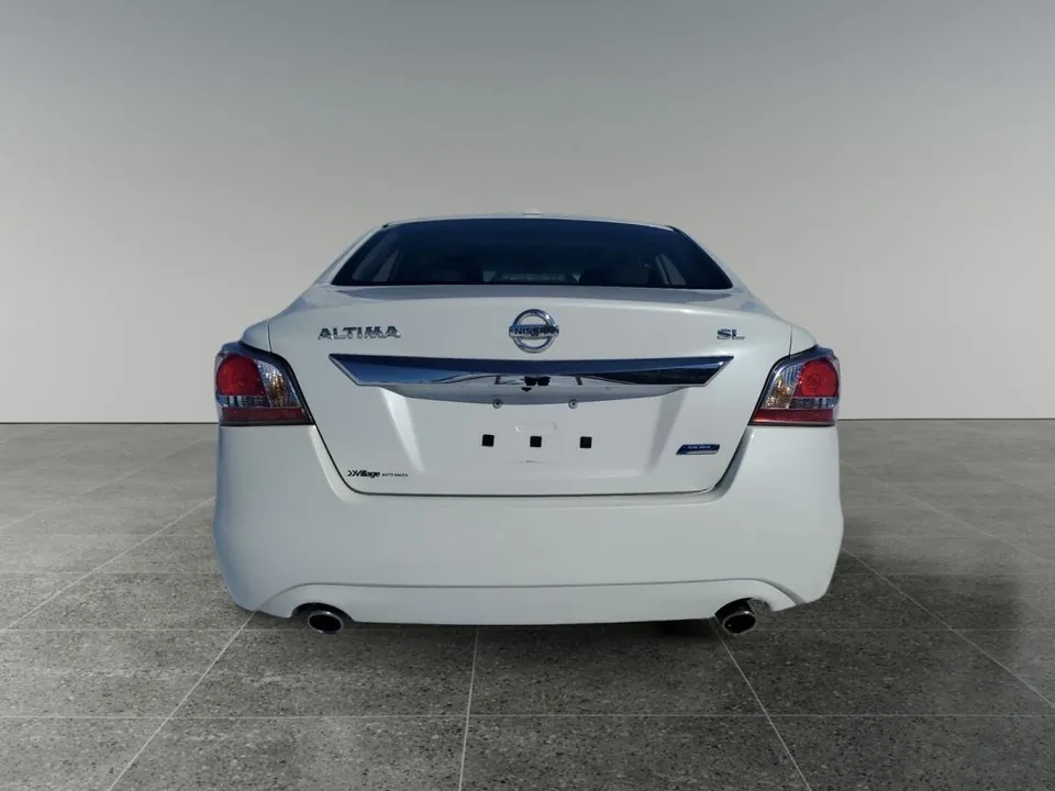 Nissan Altima 2015 photo 4