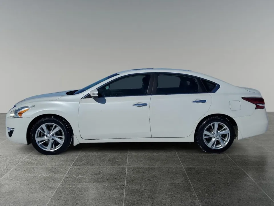 Nissan Altima 2015 photo 2