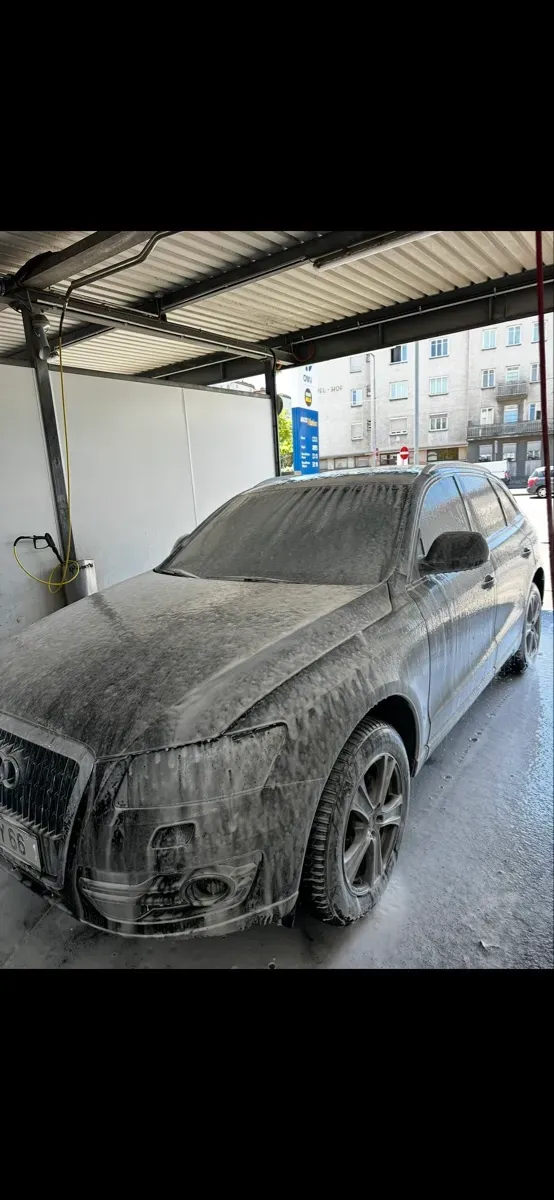 Audi Q5 2010 photo 2