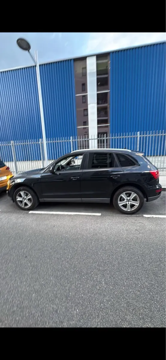 Audi Q5 2010 photo 3