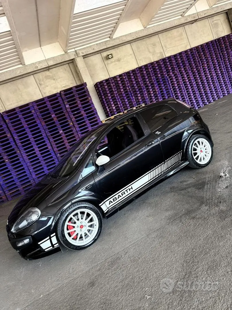 Fiat Punto 2011 photo 3
