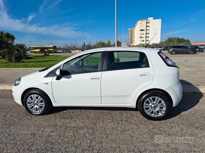 Fiat Punto 2013 photo 4