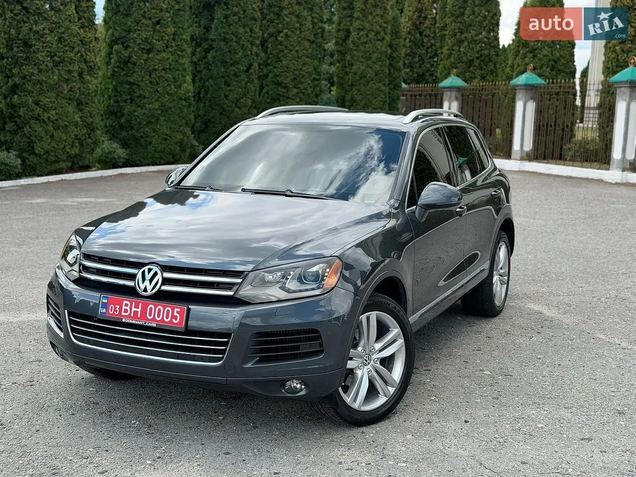 Volkswagen Touareg 2012 photo 2