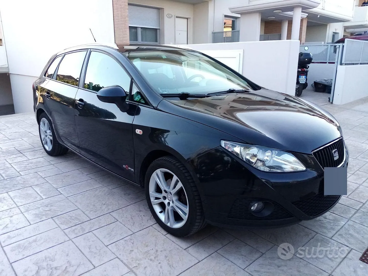 Seat Ibiza 2012 photo 2