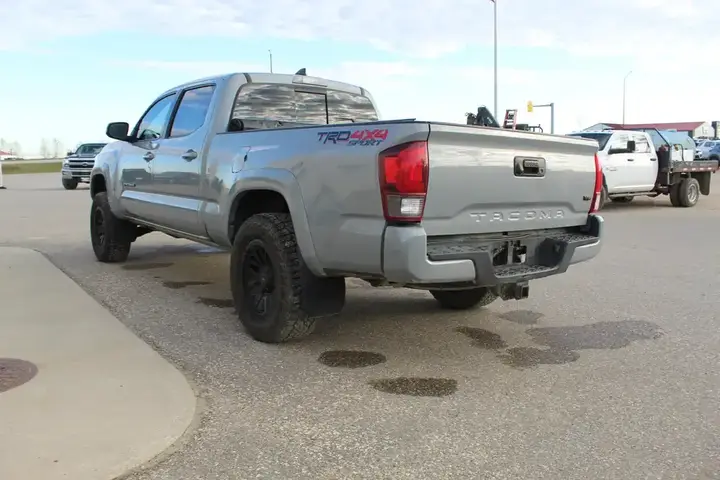 Toyota Tacoma 2018 photo 5