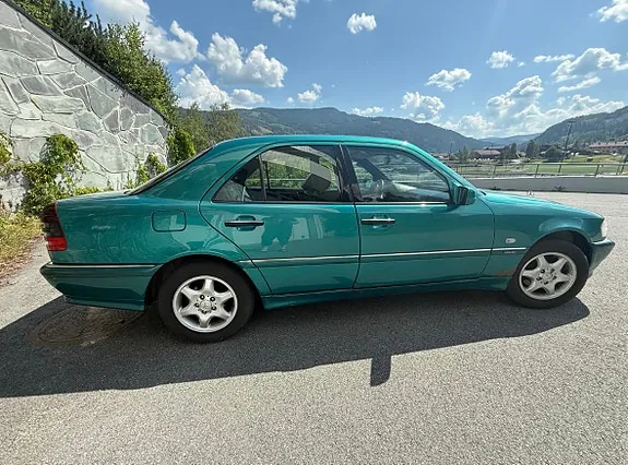 Mercedes-Benz C180 1999 photo 3