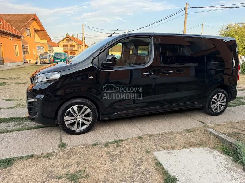 Peugeot Traveller 2017 photo 2